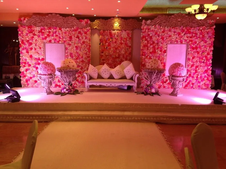 ****  Emirates Concorde Hotel & Apartments Dubai United Arab Emirates