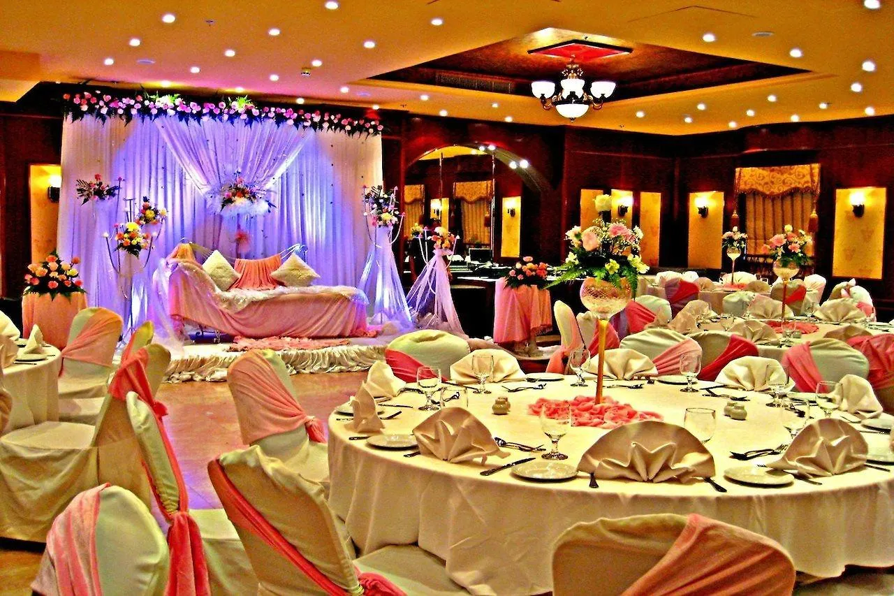 Emirates Concorde Hotel & Apartments Dubai 4*,  United Arab Emirates